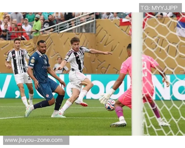 波尔图狂胜尤文图斯6-2友谊赛精彩瞬间引发全场欢呼