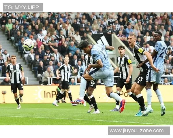 欧联杯焦点战巴萨与AC米兰互交白卷红牌争议引发全场热议